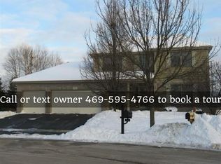 970 Hampton Crse, West Chicago, IL 60185