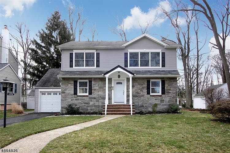 1st image of 225 Ayliffe Ave