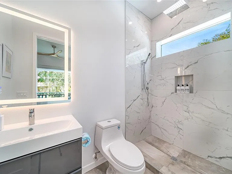 2585 Clematis St — Photo 26