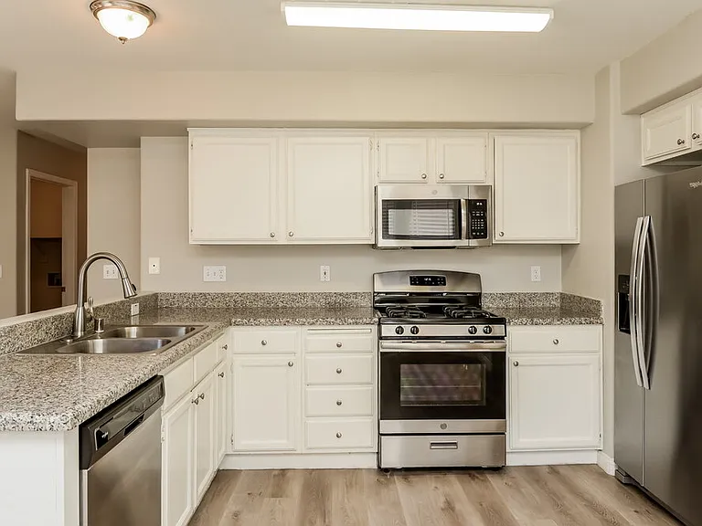 9009 Ballad Ave — Photo 8