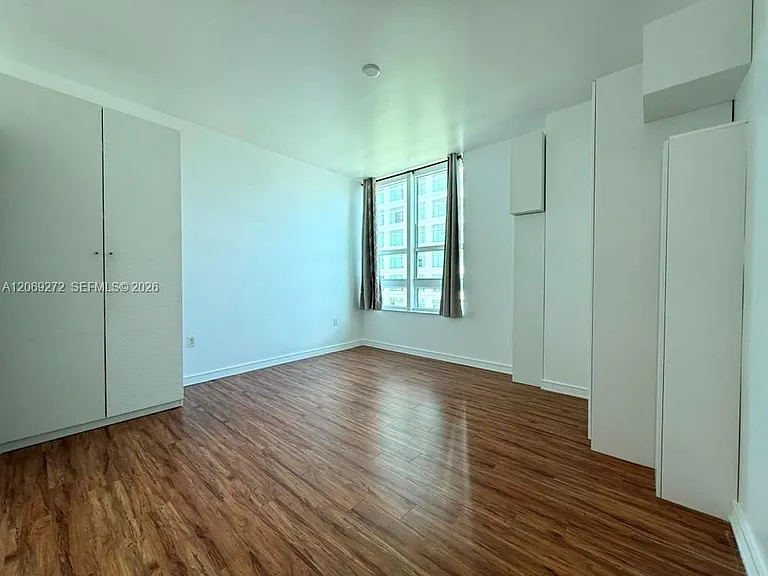 950 Brickell Bay Dr #1108 — Photo 3