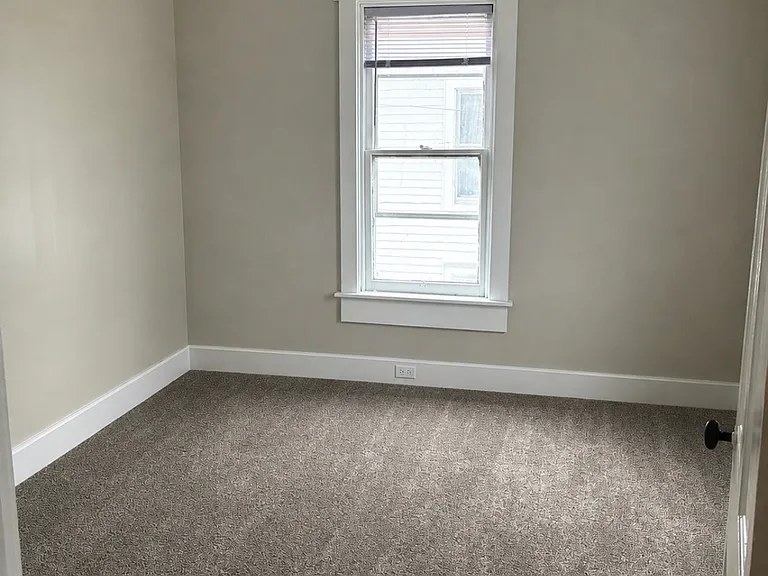 35 W Donegal St #B — Photo 13