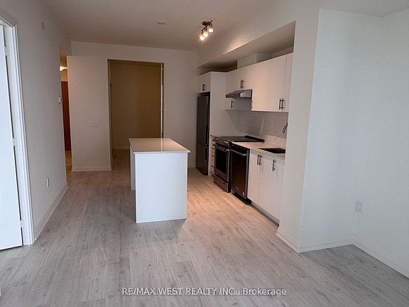 4th image of 8960 Jane St #2302