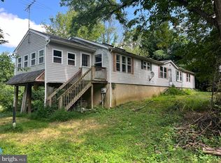 4463 Garnet Mine Rd, Upper Chichester, PA 19061