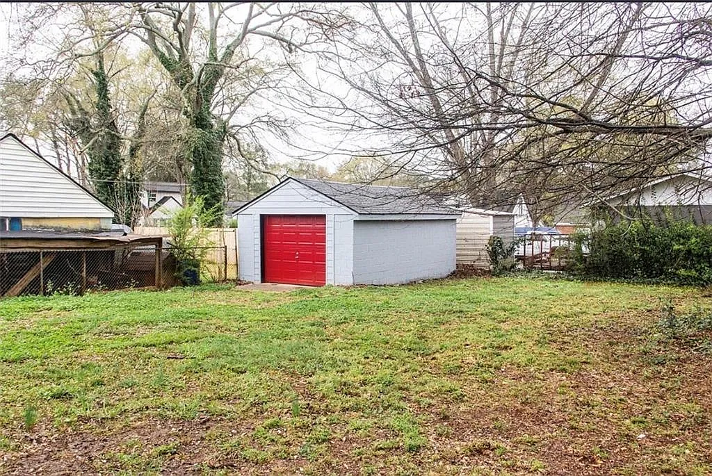 2 bed, 1.0 bath, 744 sqft, $1,525 — Photo 4