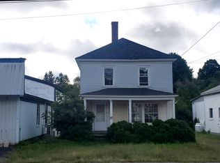 17 Summer Street, Dover-Foxcroft, ME 04426