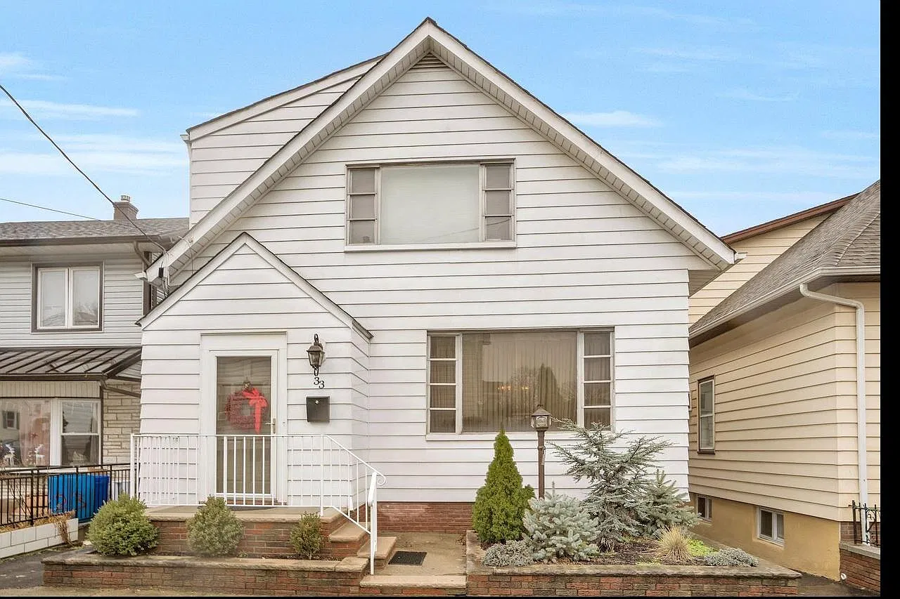 33 Lorrigan Pl — Photo 1