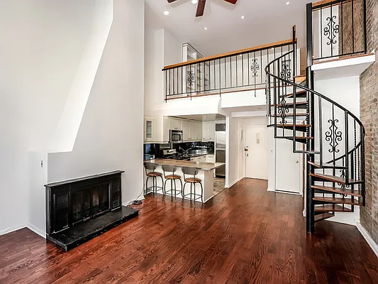 Sold by Sotheby's International Realty | media 1