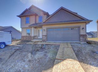 2009 Rylan Rd, Mahomet, IL 61853