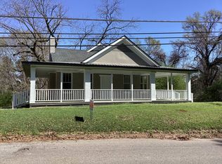 907 Gum St, Philadelphia, MS 39350