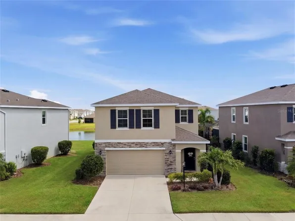 3262 Hilltop Cir, Lakewood Ranch, FL 34211