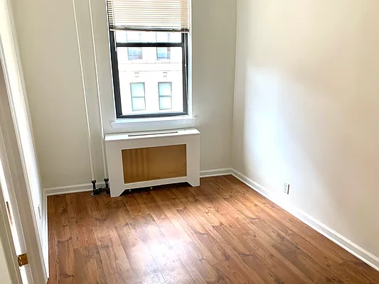 Rented by GEO A Gottlieb & Co Inc. | media 32