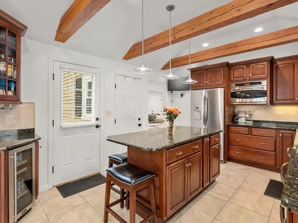 224 Burlington Ave, Wilmington, MA 01887