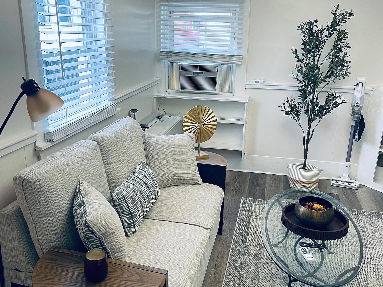2 bed, $3,000 — Photo 3