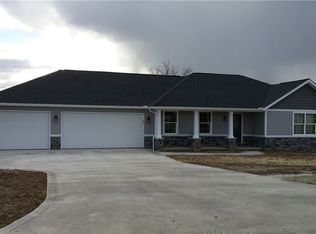 4860 Northcrest Dr, Zanesville, OH 43701