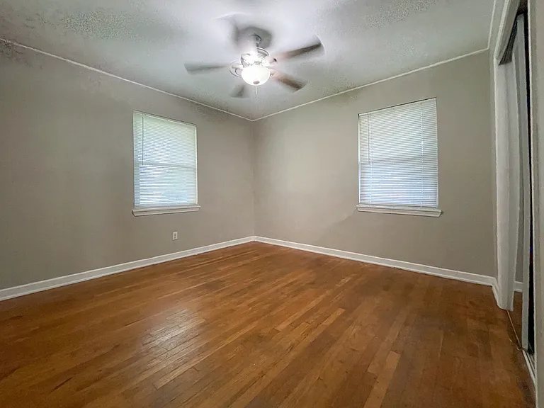 110 E San Benito Dr — Photo 17