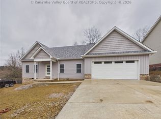 255 Castleknock Rd, Winfield, WV 25213