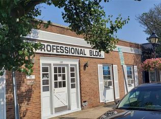 193 Broadway, Amityville, NY 11701