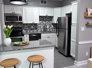 5931 Quail Hollow Rd APT F, Charlotte, NC 28210