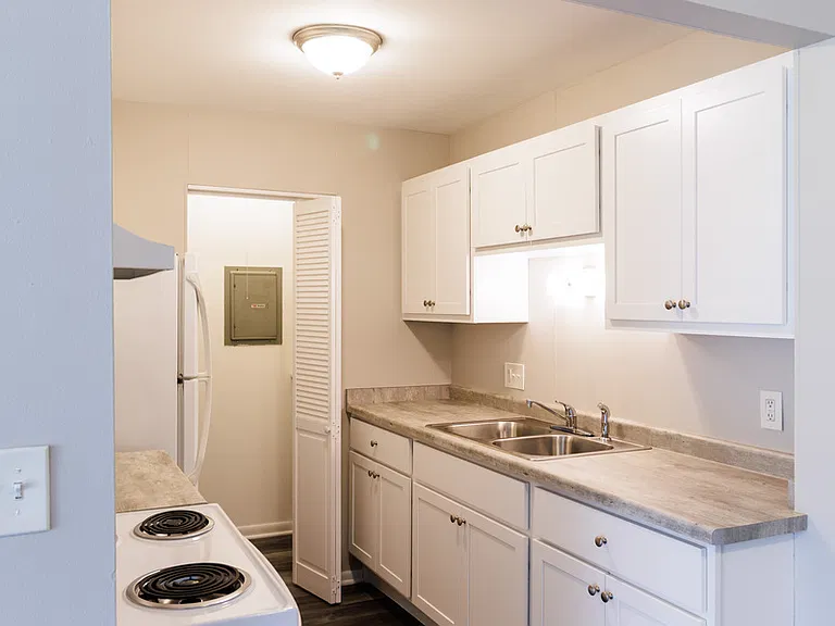 12811 W Hampton Ave #202 — Photo 5
