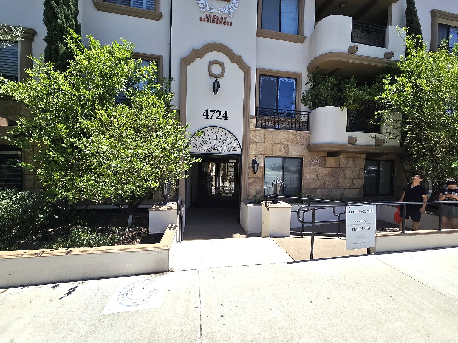 2 bed, 1200 sqft, $3,400 — Photo 3