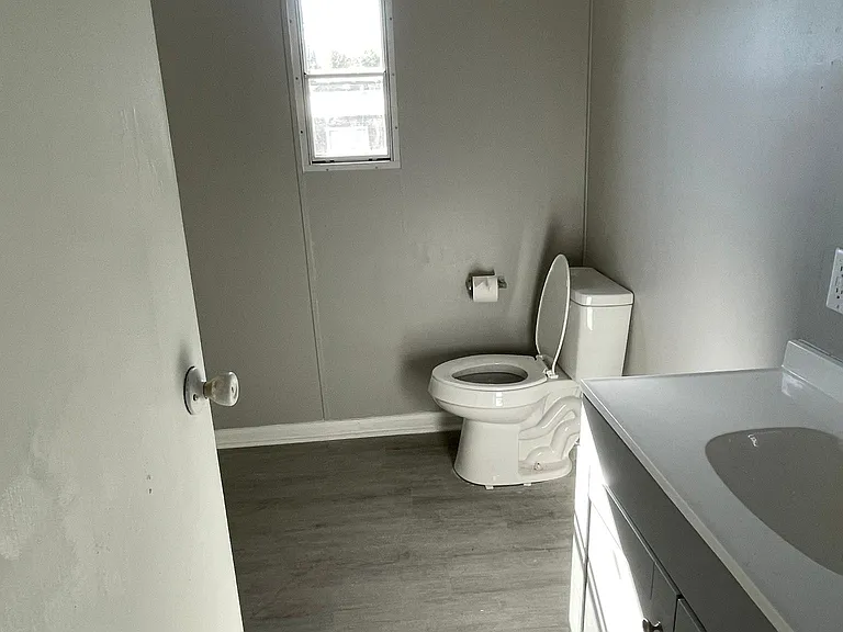 126 Alex Dr — Photo 6