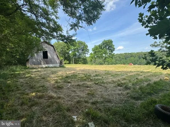 179 Rooney Rd, Hedgesville, WV 25427