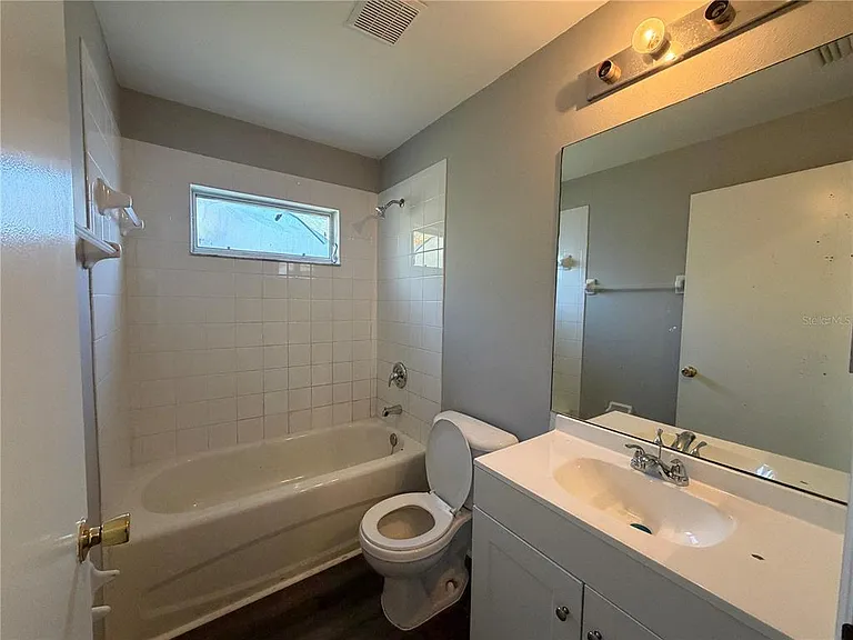 11701 Brenford Crest Dr — Photo 8