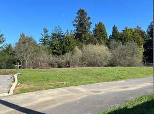 148 Ridge View Ct, Fortuna, CA 95540