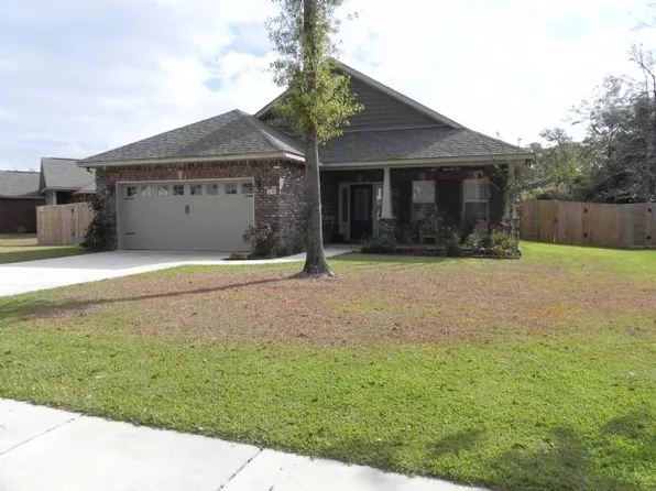 2240 Clairmont Dr W, Semmes, AL 36575