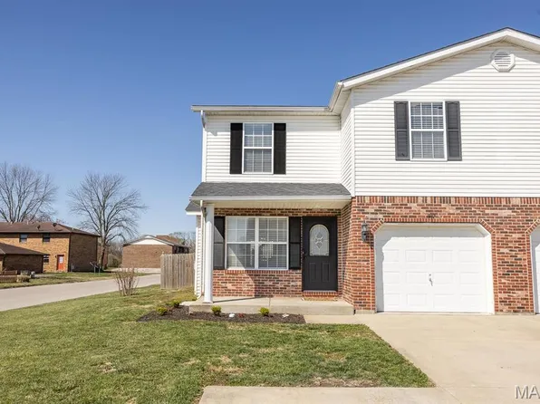 947 Cool Valley Dr, Belleville, IL 62220