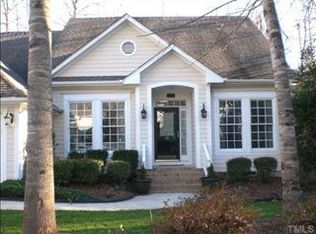 109 Carterwood Ct, Cary, NC 27519