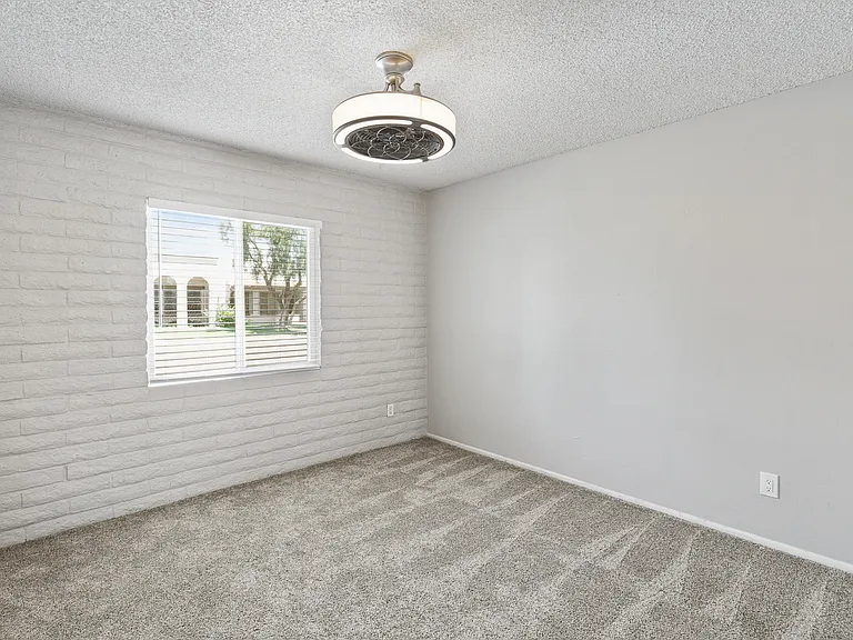 8225 E Berridge Ln — Photo 8