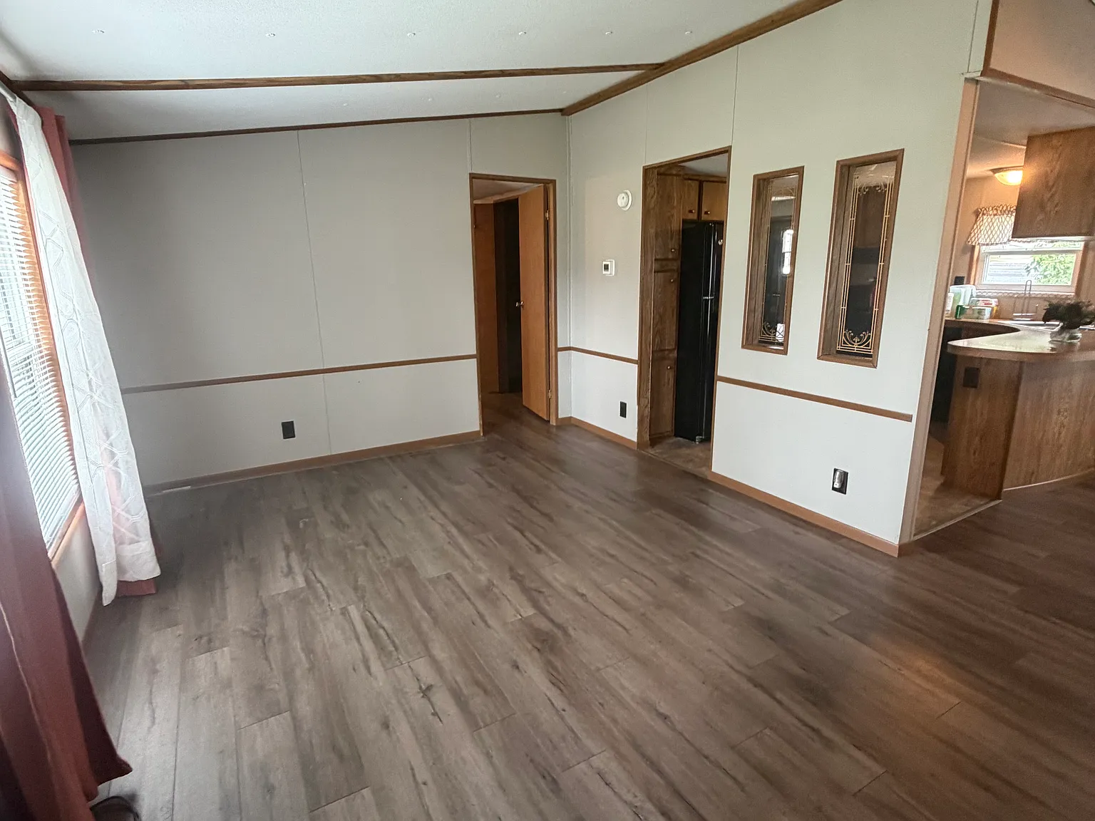 3 bed, 1200 sqft, $1,295 — Photo 3