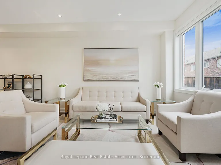 41 Mazarine Ln — Photo 6