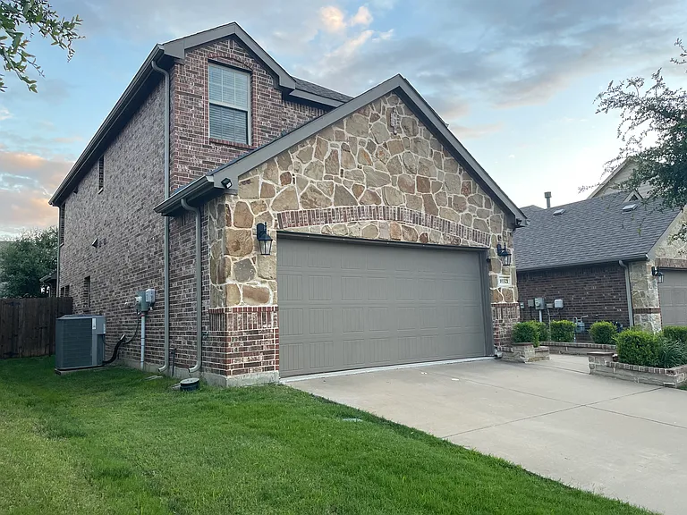 10321 Dimmit Pl — Photo 1
