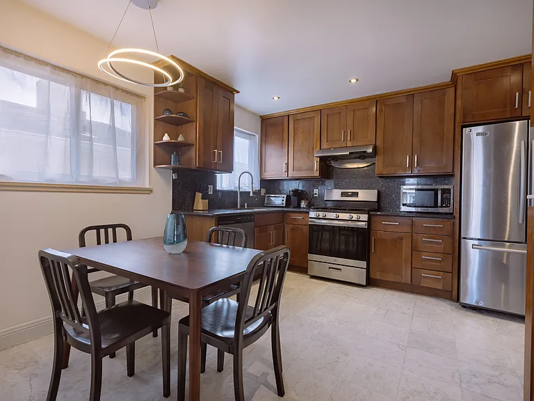 234 Del Prado Dr — Photo 9