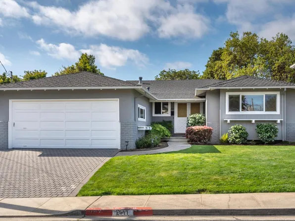 2711 Victoria Mnr, San Carlos, CA 94070