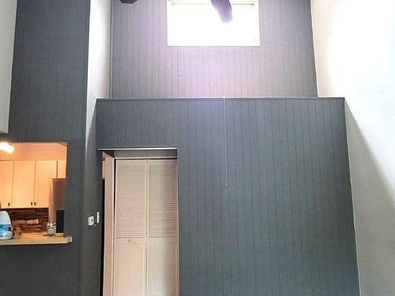 4th image of 14522 Linder Ct #Penthouse 4