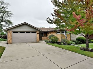 441 E Atwater Ave, Elmhurst, IL 60126