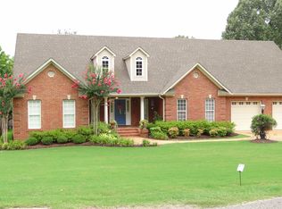 2215 Walnut St, Corinth, MS 38834