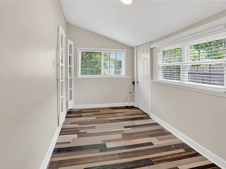 585 Jones Ave NW — Photo 10