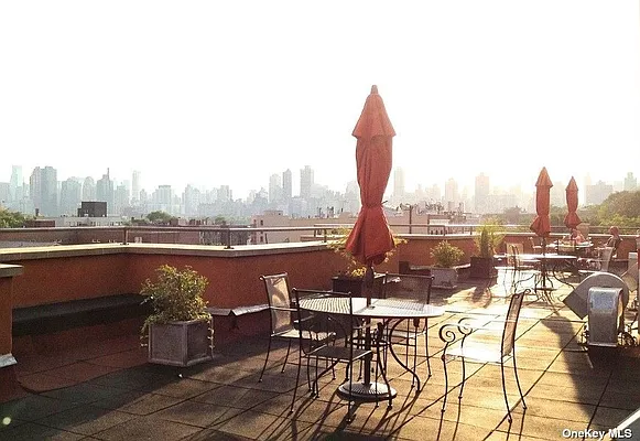 Rented by Century 21 American Homes | media 20