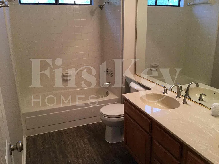1403 Bradford Pl — Photo 20