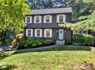 4 Silver Birch Ln, Clinton, CT 06413