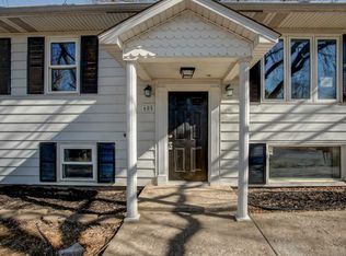 605 Hillside Dr, Bethalto, IL