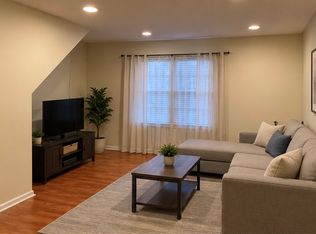 113 Prestwick Way, Edison, NJ 08820