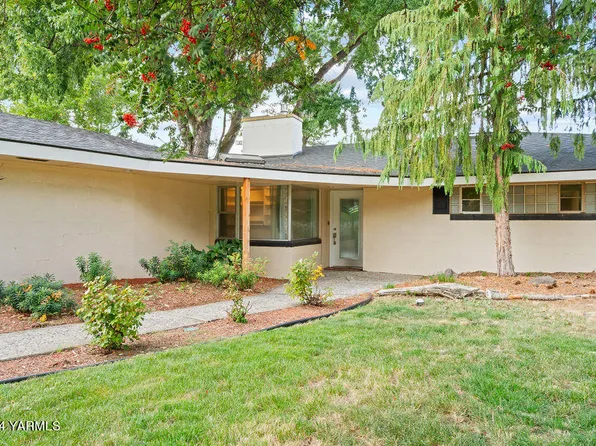 622 Pickens Rd, Yakima, WA 98908