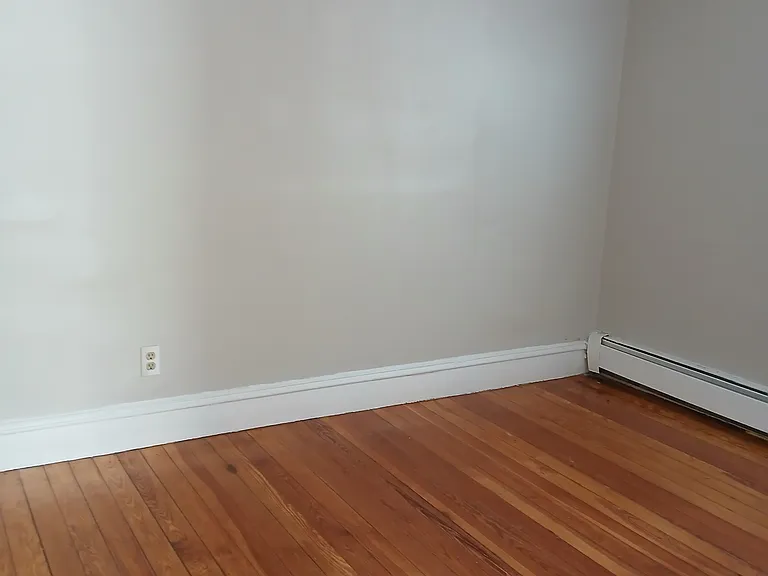 229 Rock St — Photo 5