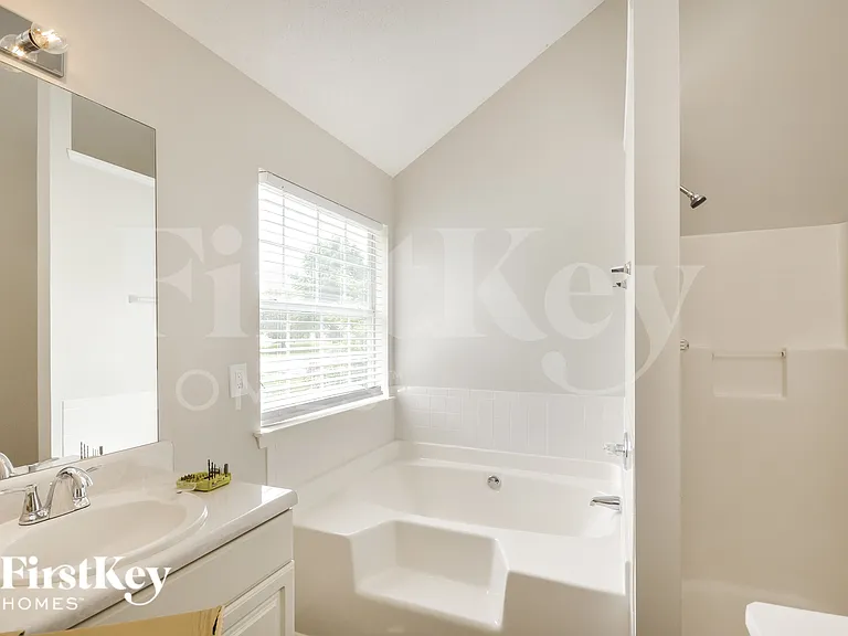 200 Windscape Dr — Photo 13